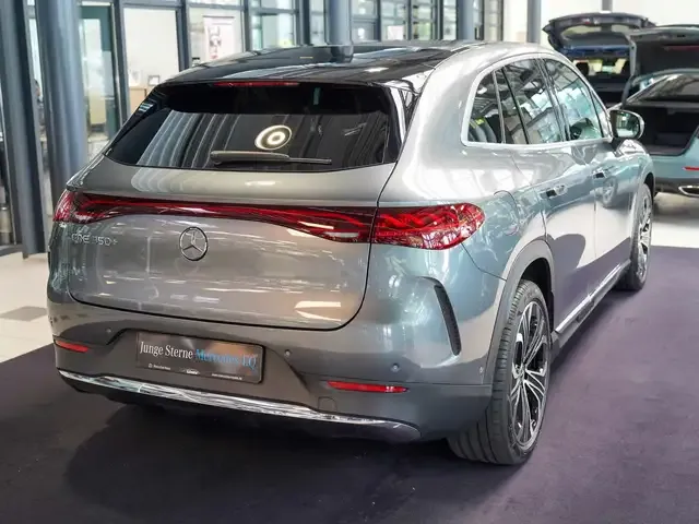 Mercedes-Benz EQE SUV