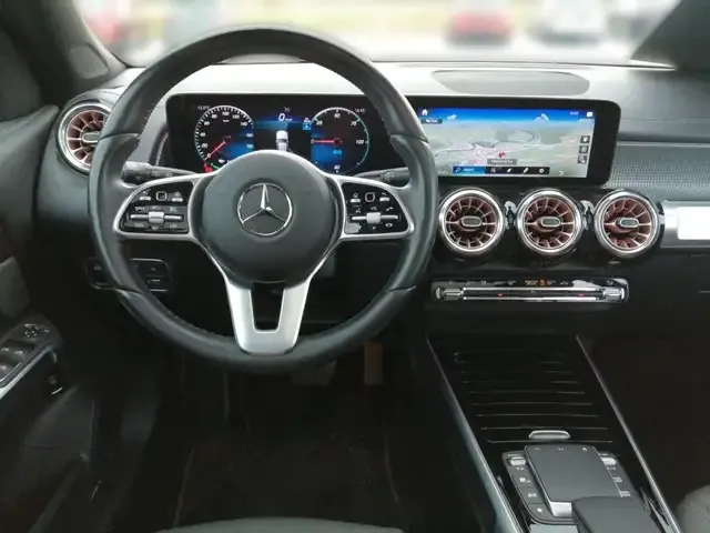 Mercedes-Benz EQB 250