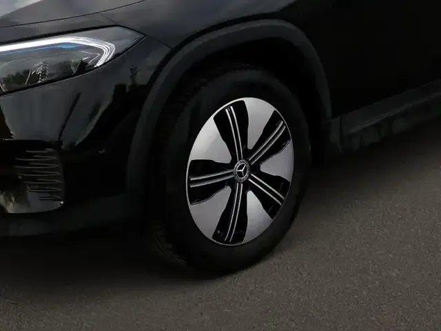 Mercedes-Benz EQB 250