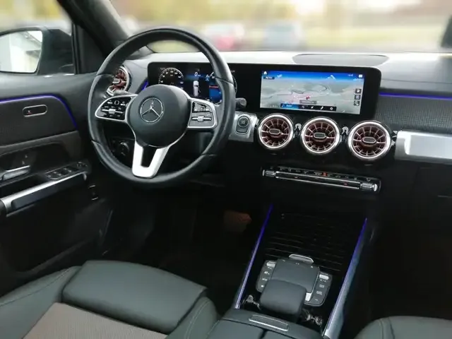 Mercedes-Benz EQB 250