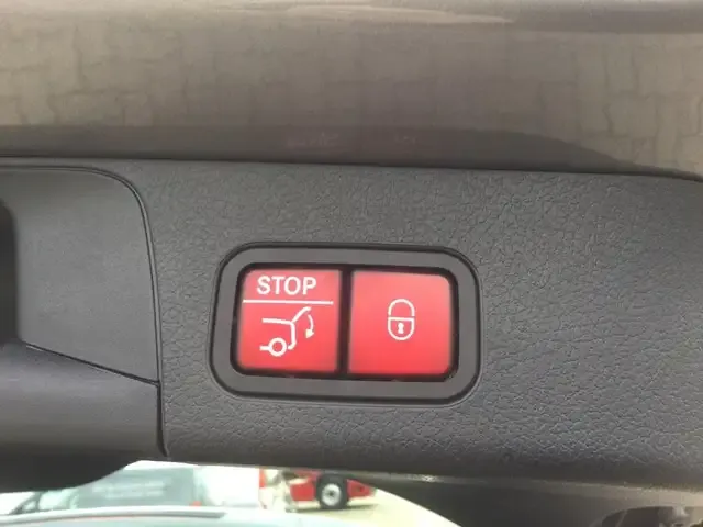 Mercedes-Benz GLB 220