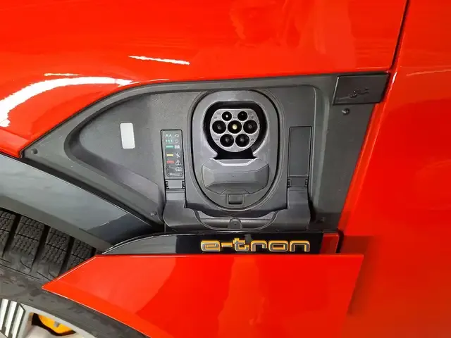 Audi e-tron