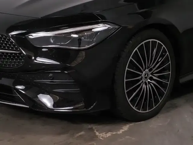 Mercedes-Benz CLE 200