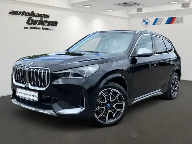 BMW iX1