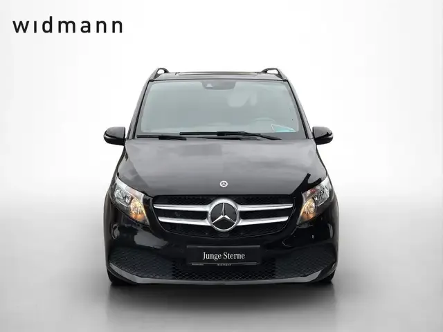 Mercedes-Benz V 220