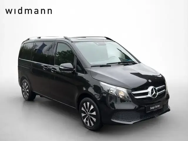 Mercedes-Benz V 220