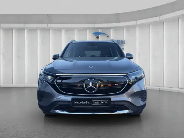 Mercedes-Benz EQB 300