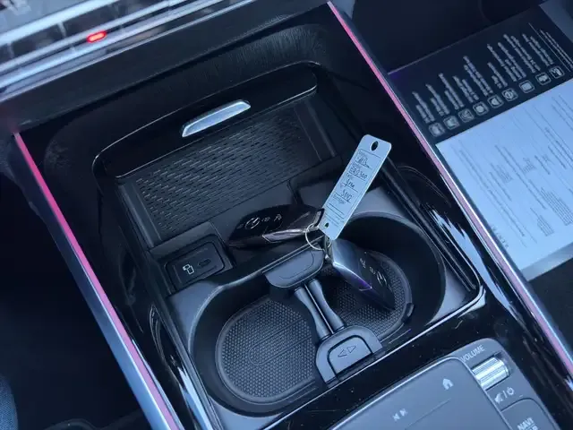Mercedes-Benz EQB 300