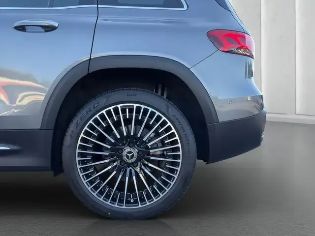 Mercedes-Benz EQB 300