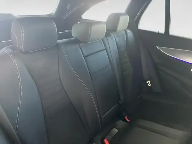 Mercedes-Benz E 400