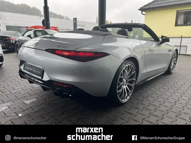 Mercedes-Benz SL 43 AMG