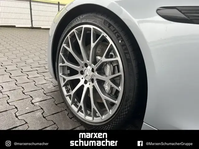 Mercedes-Benz SL 43 AMG