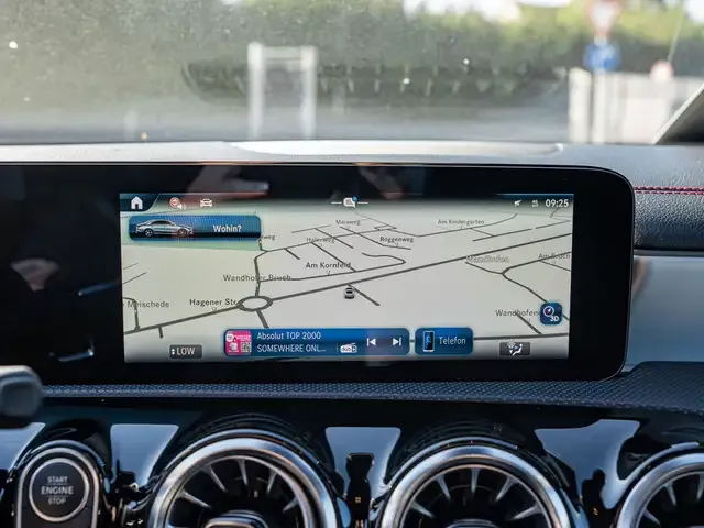 Mercedes-Benz CLA 220