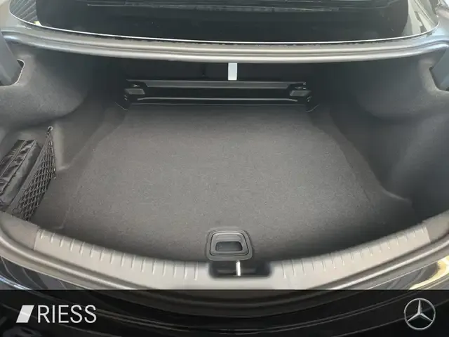 Mercedes-Benz CLE 200