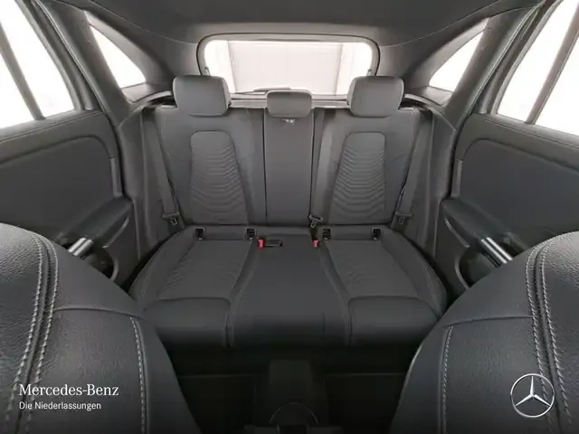 Mercedes-Benz GLA 180