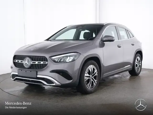 Mercedes-Benz GLA 180
