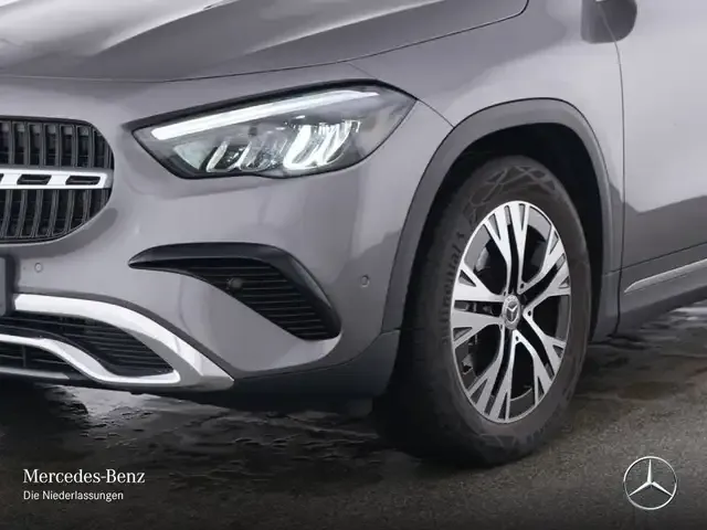 Mercedes-Benz GLA 180