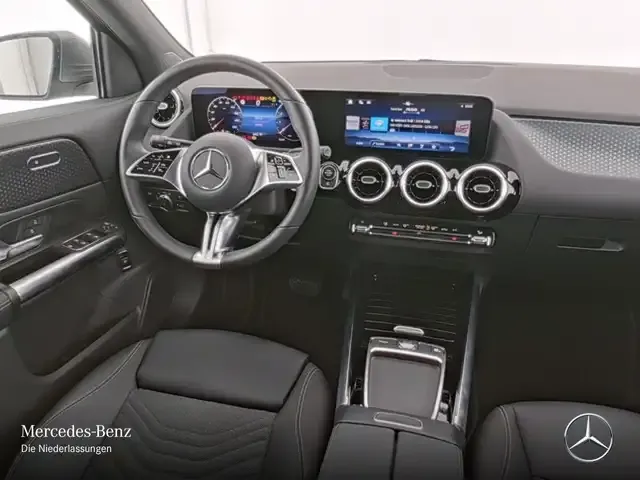 Mercedes-Benz GLA 180