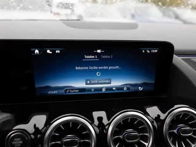 Mercedes-Benz GLA 220