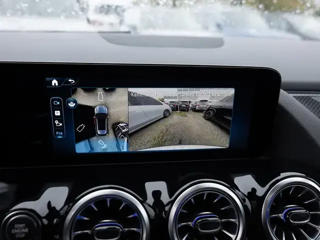 Mercedes-Benz GLA 220