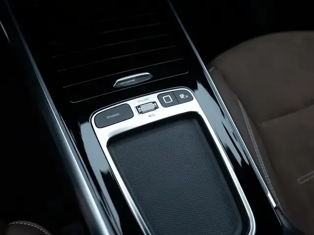 Mercedes-Benz GLA 220