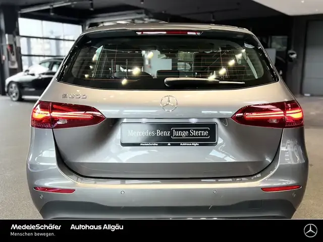 Mercedes-Benz B 200