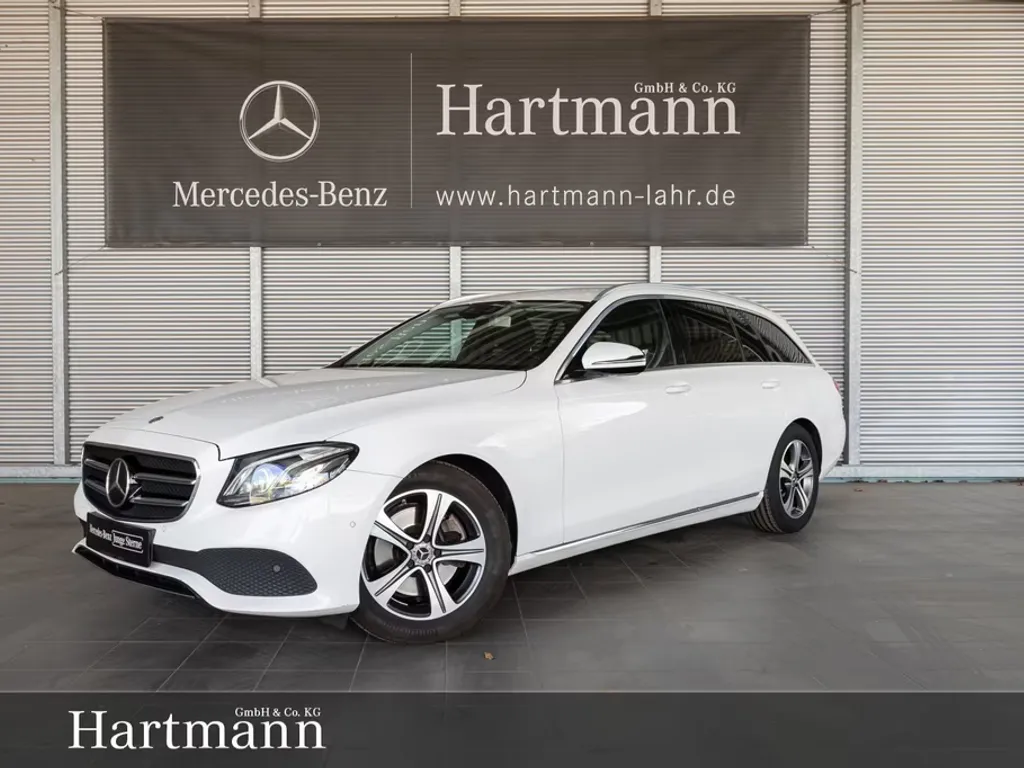 Mercedes-Benz E 220