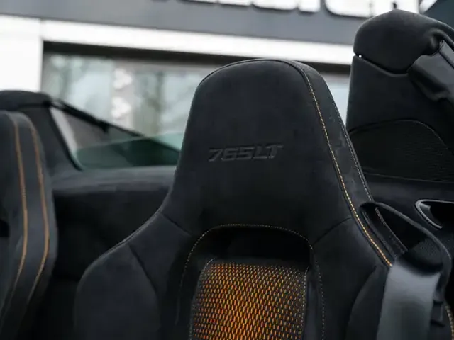 McLaren 765LT Spider