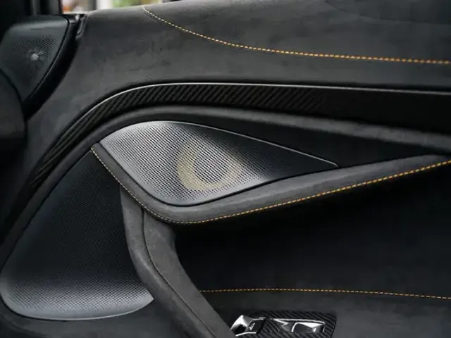 McLaren 765LT Spider