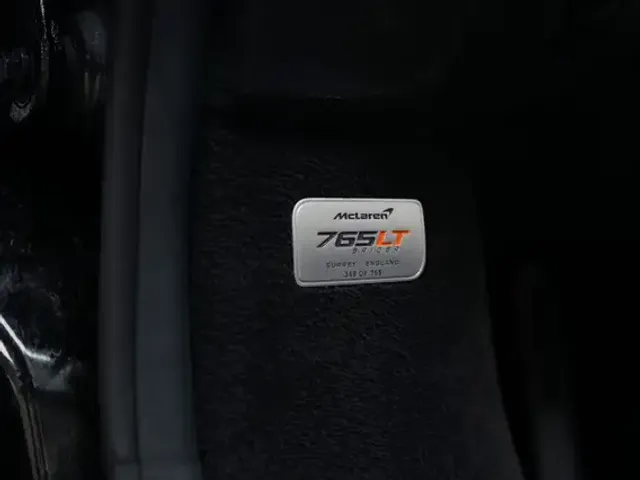 McLaren 765LT Spider