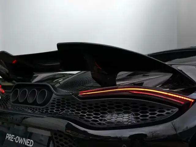 McLaren 765LT Spider