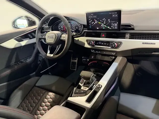 Audi RS4