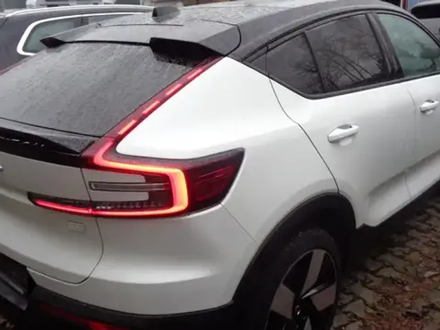 Volvo C40