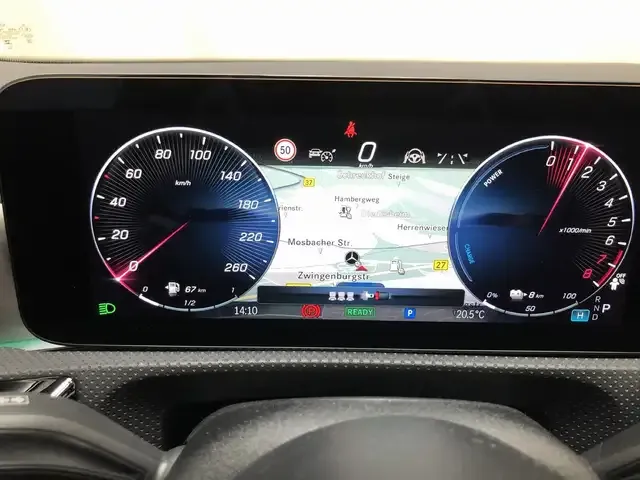Mercedes-Benz CLA 250