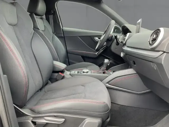 Audi SQ2