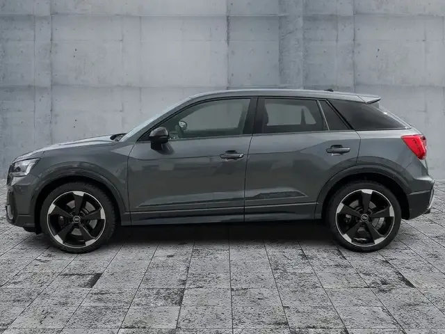 Audi SQ2