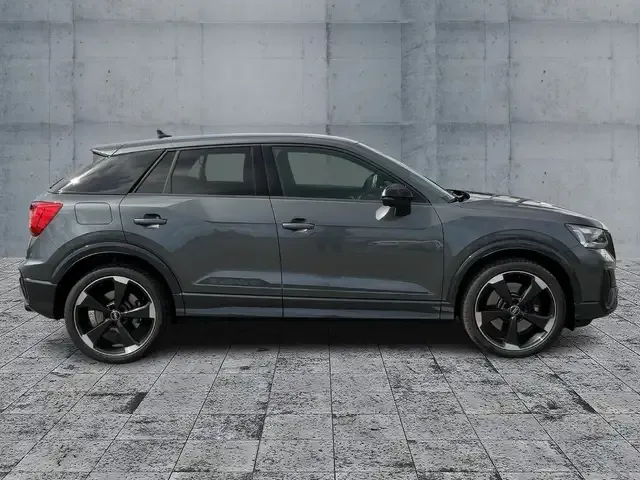 Audi SQ2