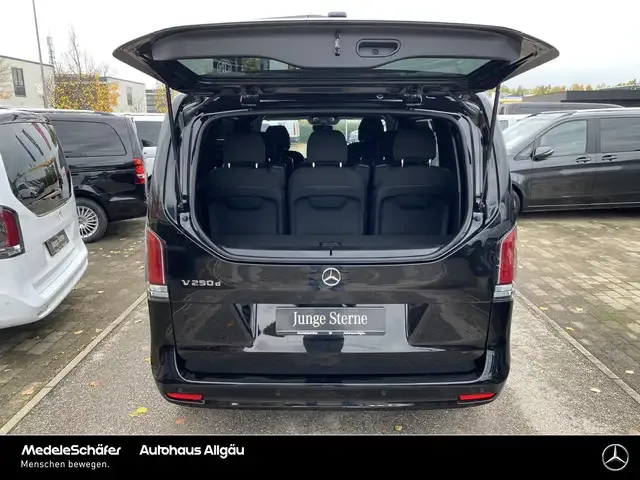 Mercedes-Benz V 250