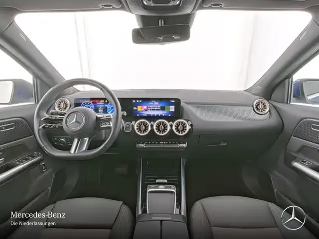 Mercedes-Benz EQA 300