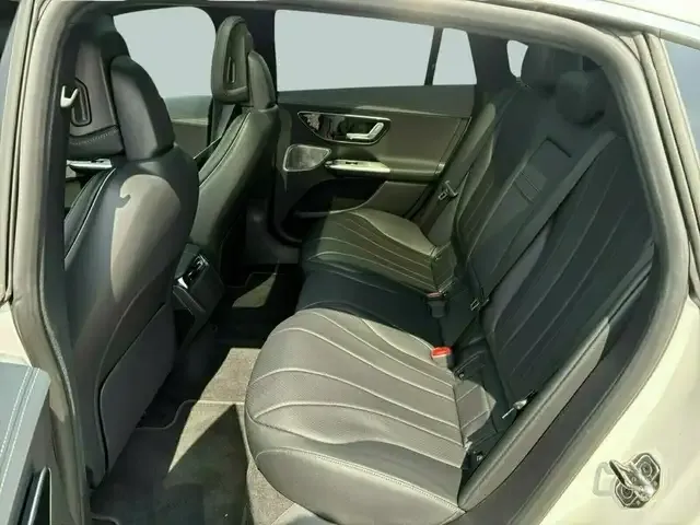 Mercedes-Benz EQE 300