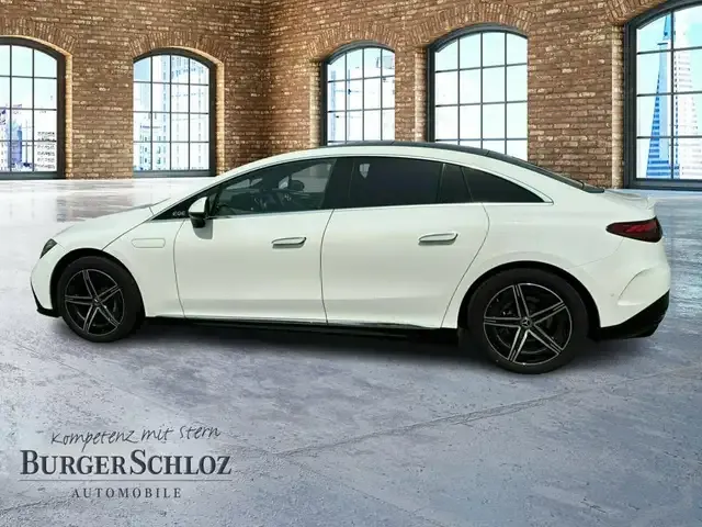 Mercedes-Benz EQE 300