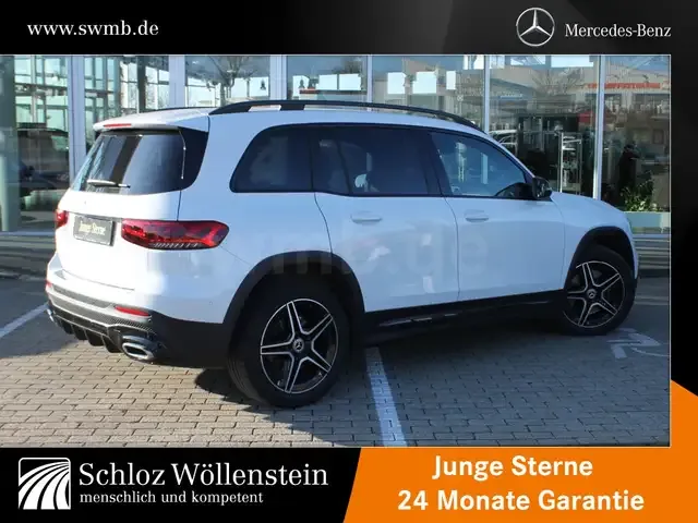 Mercedes-Benz GLB 220