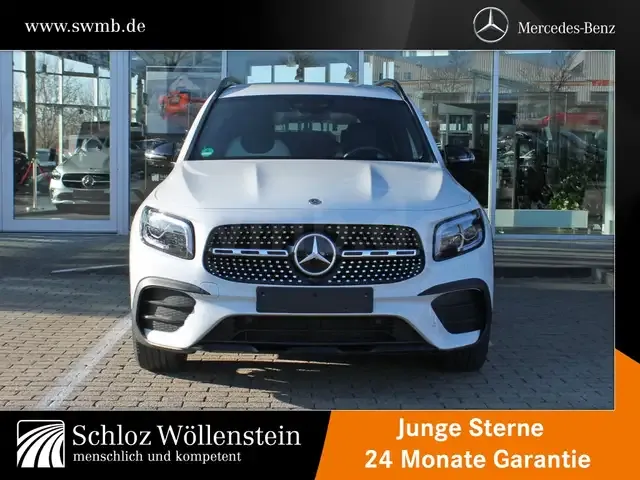 Mercedes-Benz GLB 220