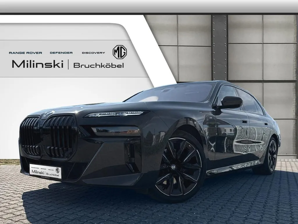 BMW 740
