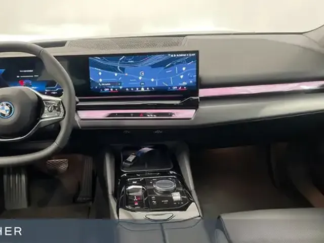 BMW i5