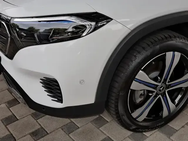 Mercedes-Benz EQB 250