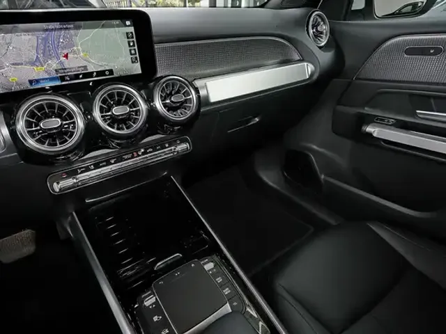 Mercedes-Benz EQB 250