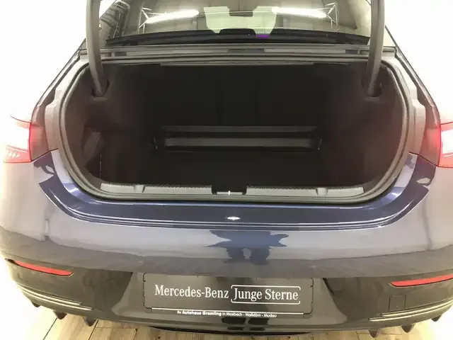 Mercedes-Benz EQE 350