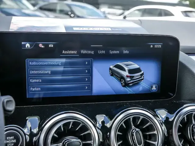 Mercedes-Benz GLA 200