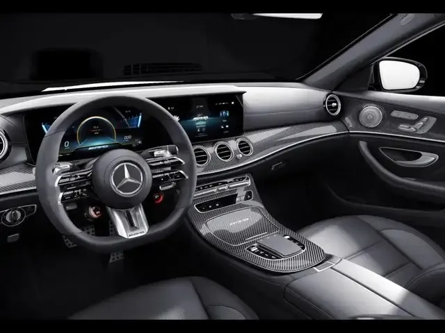 Mercedes-Benz E 63 AMG